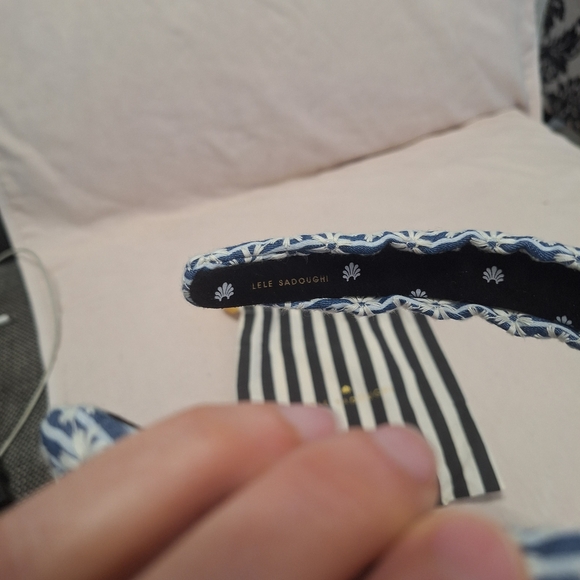 Lele Sadoughi Headband in Blue and White Floral - Picture 3 of 3